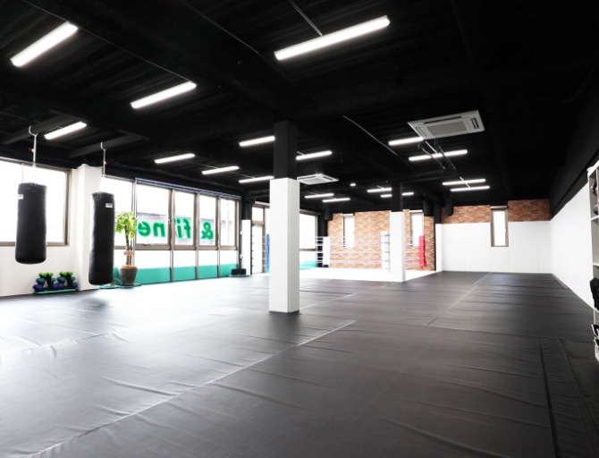 総合格闘技＆フィットネス 『&fine』ってどんなジム？